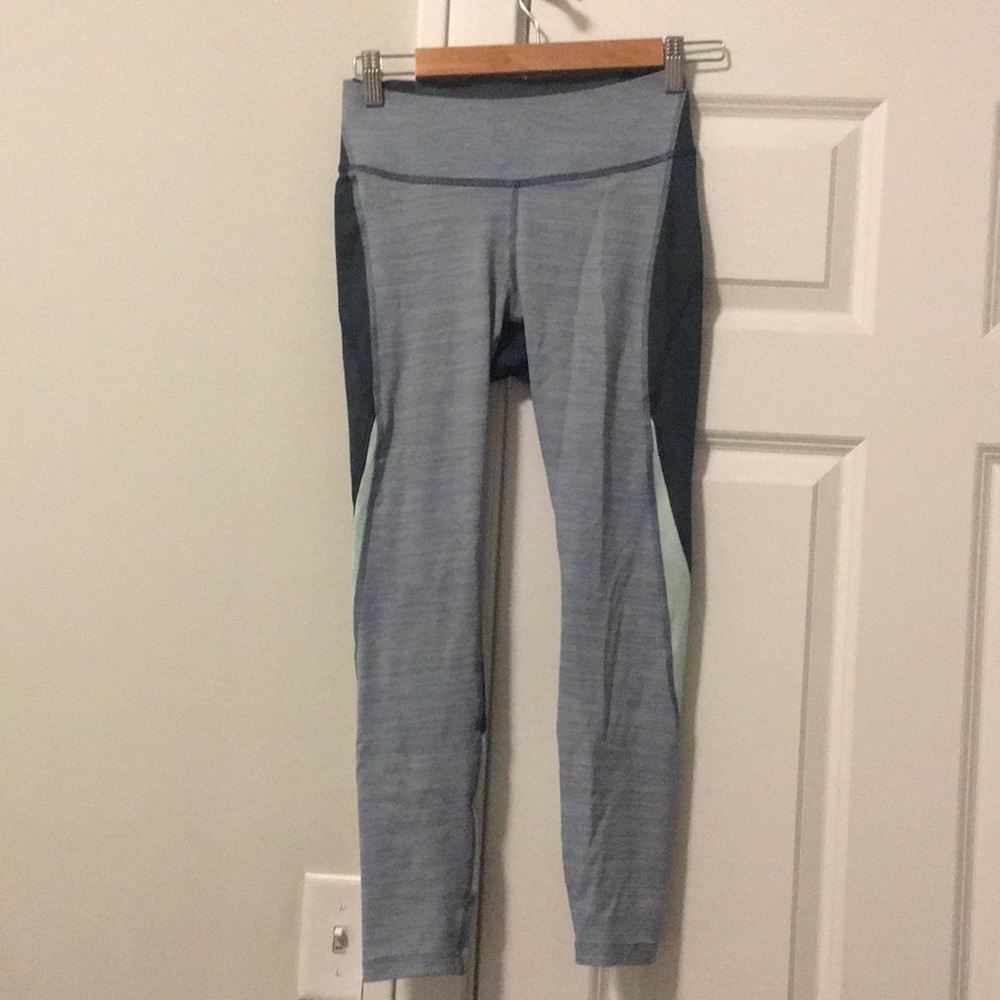 Outdoor voices leggings